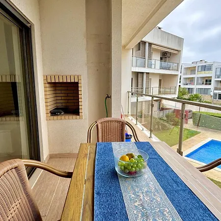 Shine With Pool By Homing Appartement *