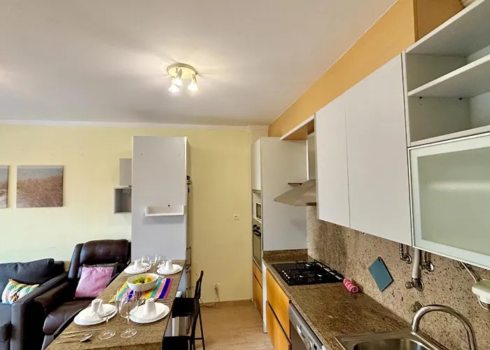 Apartment Shine With Pool By Homing Portimao