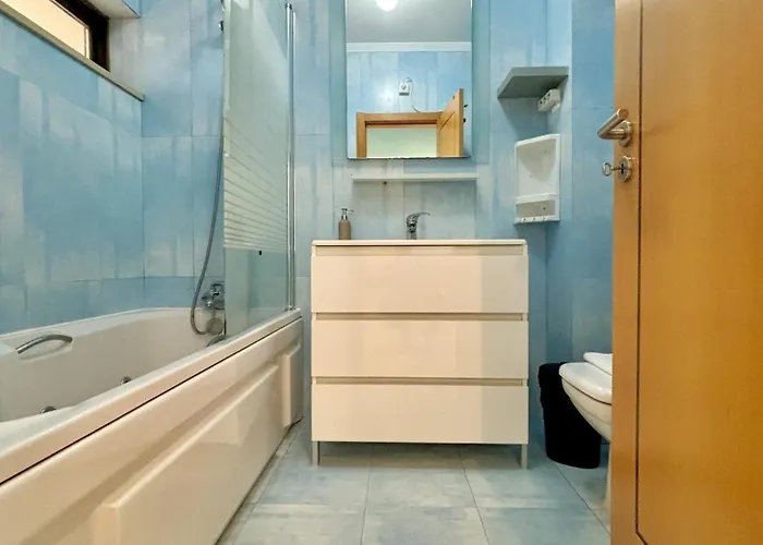 Shine With Pool By Homing